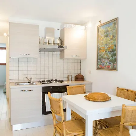 Blue Portrait House Apartment Golfo Aranci Exterior photo