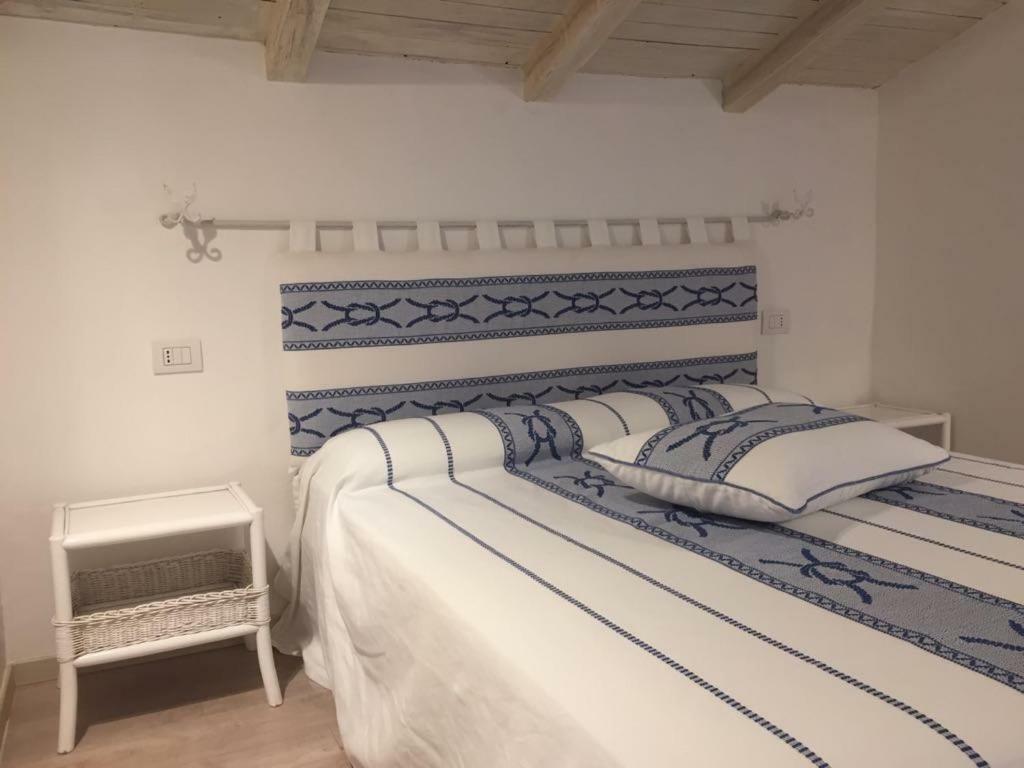 Blue Portrait House Apartment Golfo Aranci