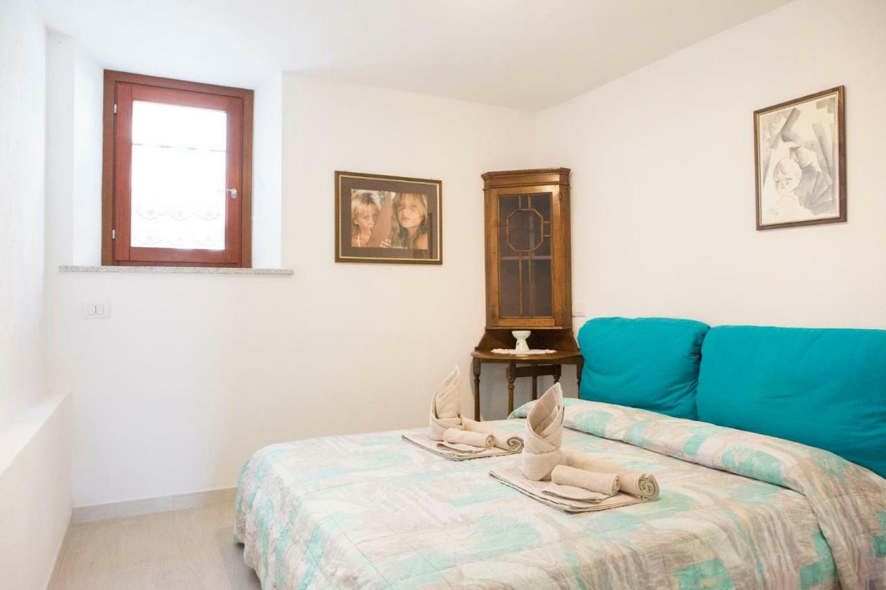 Blue Portrait House Golfo Aranci